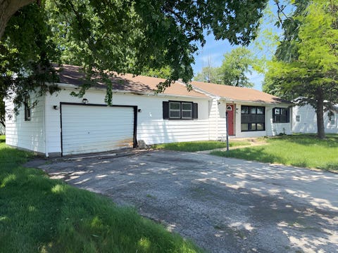 Tiny photo for 424 S 3000 W Road, Kankakee, IL 60901 (MLS # 12667568)