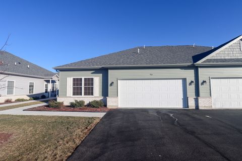 934 Lexington Street McHenry IL 60050