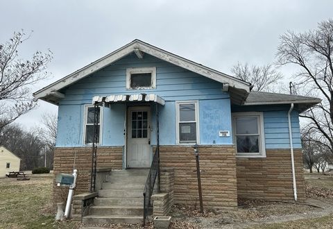 Tiny photo for 706 E Park Street, Duquoin, IL 62832 (MLS # 12587101)