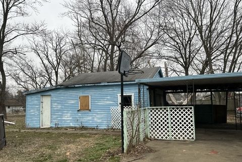 Tiny photo for 706 E Park Street, Duquoin, IL 62832 (MLS # 12587101)