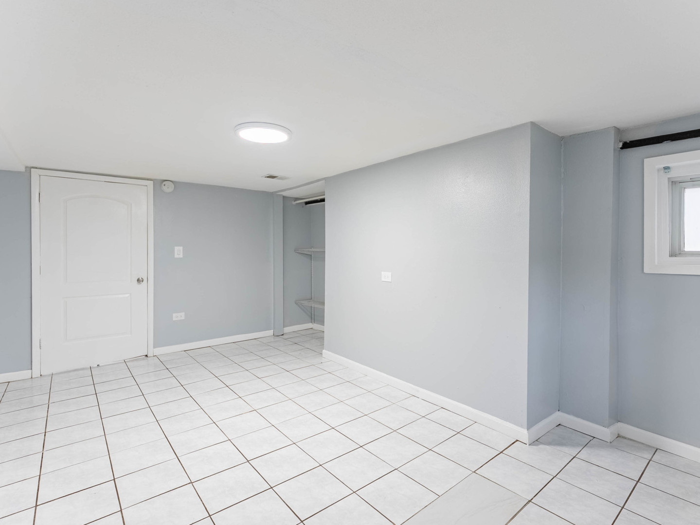 3815 W Roscoe Street Garden