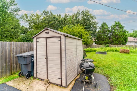 Tiny photo for 12231 W Bonnie Brook Lane, Beach Park, IL 60087 (MLS # 12733419)