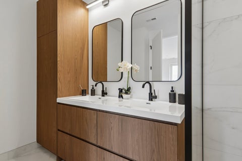 Tiny photo for 1656 N BOSWORTH Avenue #PH-4N, Chicago, IL 60642 (MLS # 12776008)