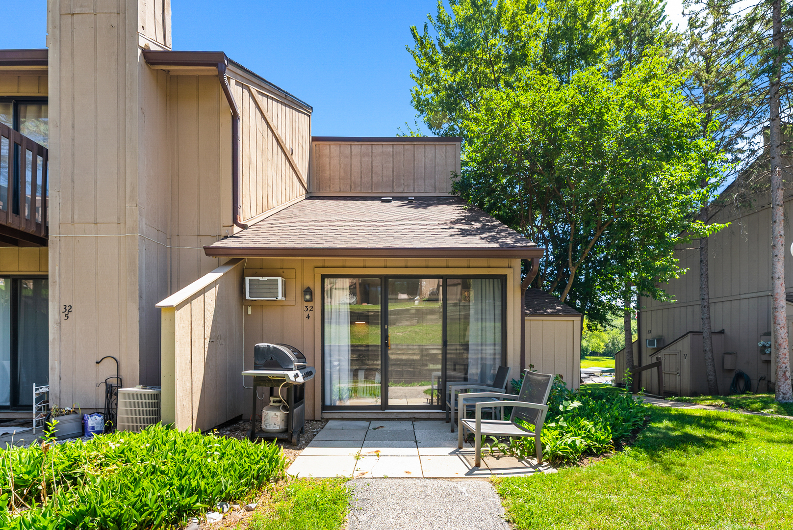 32 Montego Colony 4