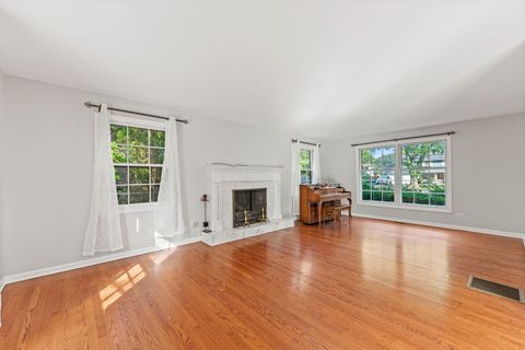 Tiny photo for 1000 N Westgate Road, Mount Prospect, IL 60056 (MLS # 12488450)