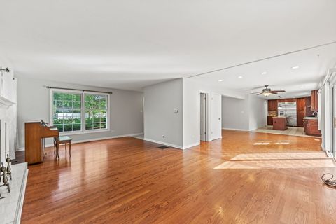 Tiny photo for 1000 N Westgate Road, Mount Prospect, IL 60056 (MLS # 12488450)