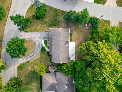 Tiny photo for 1000 N Westgate Road, Mount Prospect, IL 60056 (MLS # 12488450)