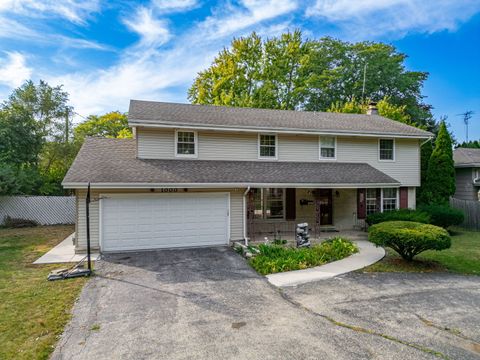 Tiny photo for 1000 N Westgate Road, Mount Prospect, IL 60056 (MLS # 12488450)