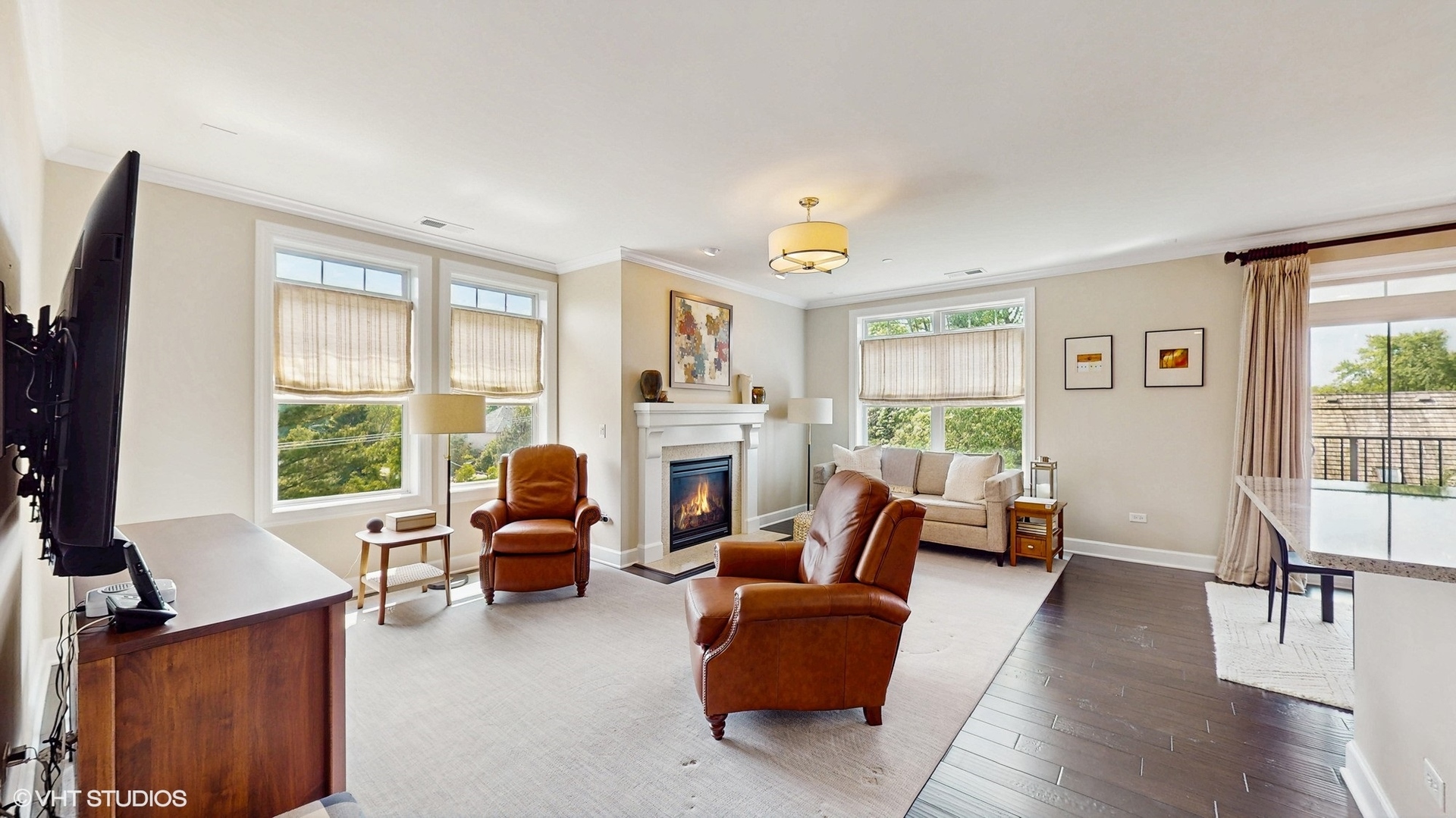 8 E Kennedy Lane 302