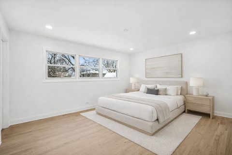 Tiny photo for 4018 Yorkshire Court, Northbrook, IL 60062 (MLS # 12544557)