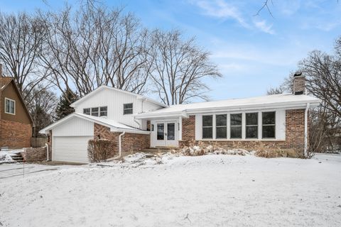Tiny photo for 4018 Yorkshire Court, Northbrook, IL 60062 (MLS # 12544557)