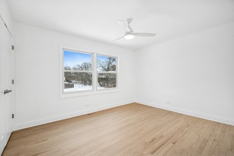 Tiny photo for 4018 Yorkshire Court, Northbrook, IL 60062 (MLS # 12544557)