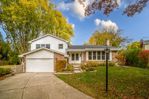 Tiny photo for 4018 Yorkshire Court, Northbrook, IL 60062 (MLS # 12544557)