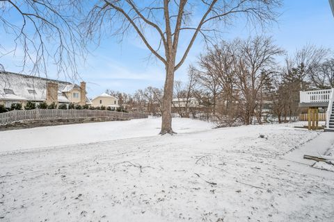 Tiny photo for 4018 Yorkshire Court, Northbrook, IL 60062 (MLS # 12544557)