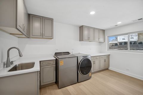 Tiny photo for 4018 Yorkshire Court, Northbrook, IL 60062 (MLS # 12544557)