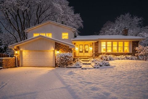 4018 Yorkshire Court Northbrook IL 60062