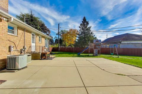 Tiny photo for Skokie, IL 60077 (MLS # 12513888)