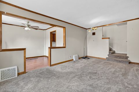 Tiny photo for 307 Hyde Park Avenue, Bellwood, IL 60104 (MLS # 12501361)