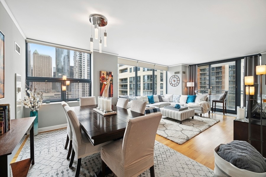 201 N WESTSHORE Drive 1207