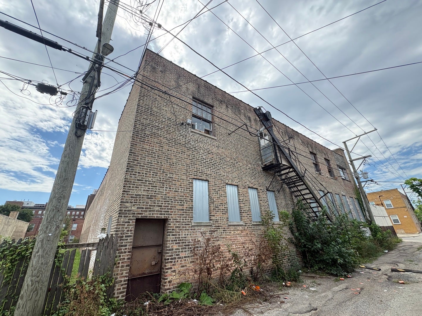 4950 W Division Street
