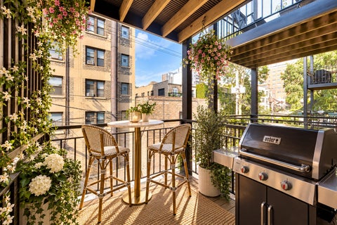 Tiny photo for 512 W Barry Avenue #311, Chicago, IL 60657 (MLS # 12751731)