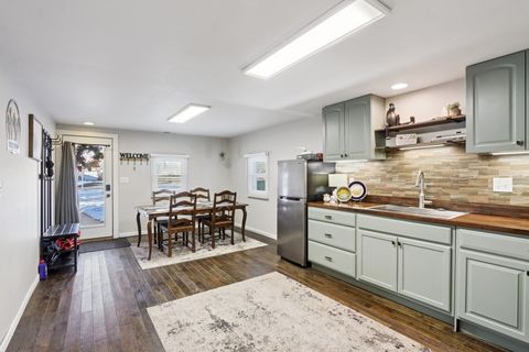 Tiny photo for 11471 W Leland Avenue, Beach Park, IL 60099 (MLS # 12530072)