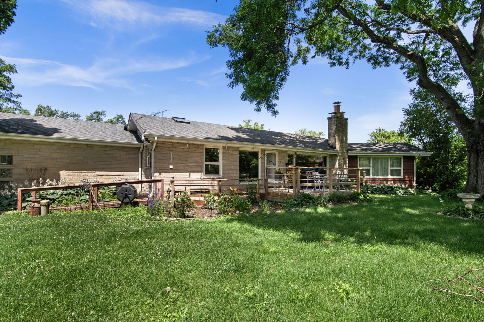 6N192 Weber Drive