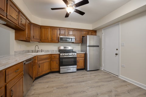 Tiny photo for 1525 Columbia Court, Elk Grove Village, IL 60007 (MLS # 12767225)