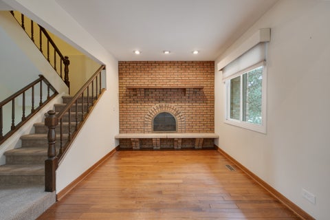 Tiny photo for 1525 Columbia Court, Elk Grove Village, IL 60007 (MLS # 12767225)