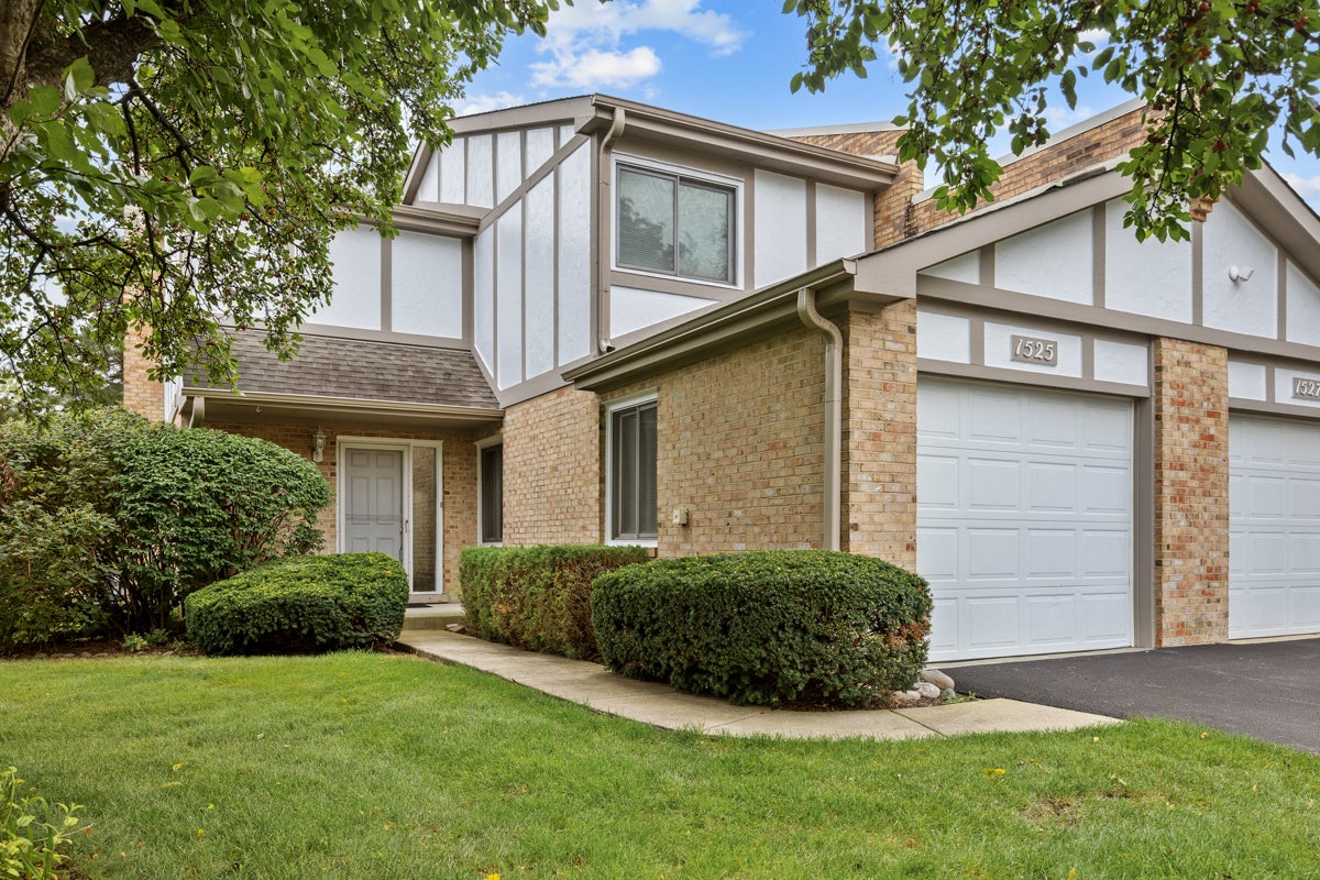 1525 Columbia Court