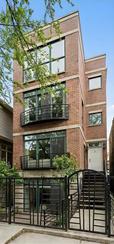 Photo of 1642 W Julian Street #1, Chicago, IL 60622 (MLS # 12578615)