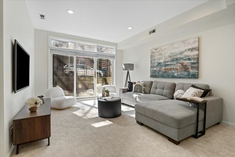 Tiny photo for 1642 W Julian Street #1, Chicago, IL 60622 (MLS # 12578615)