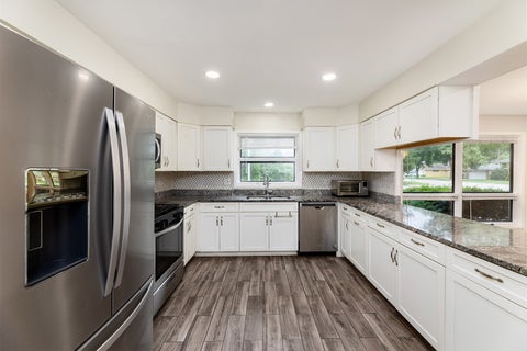 Tiny photo for 1501 W TALCOTT Road, Park Ridge, IL 60068 (MLS # 12776771)