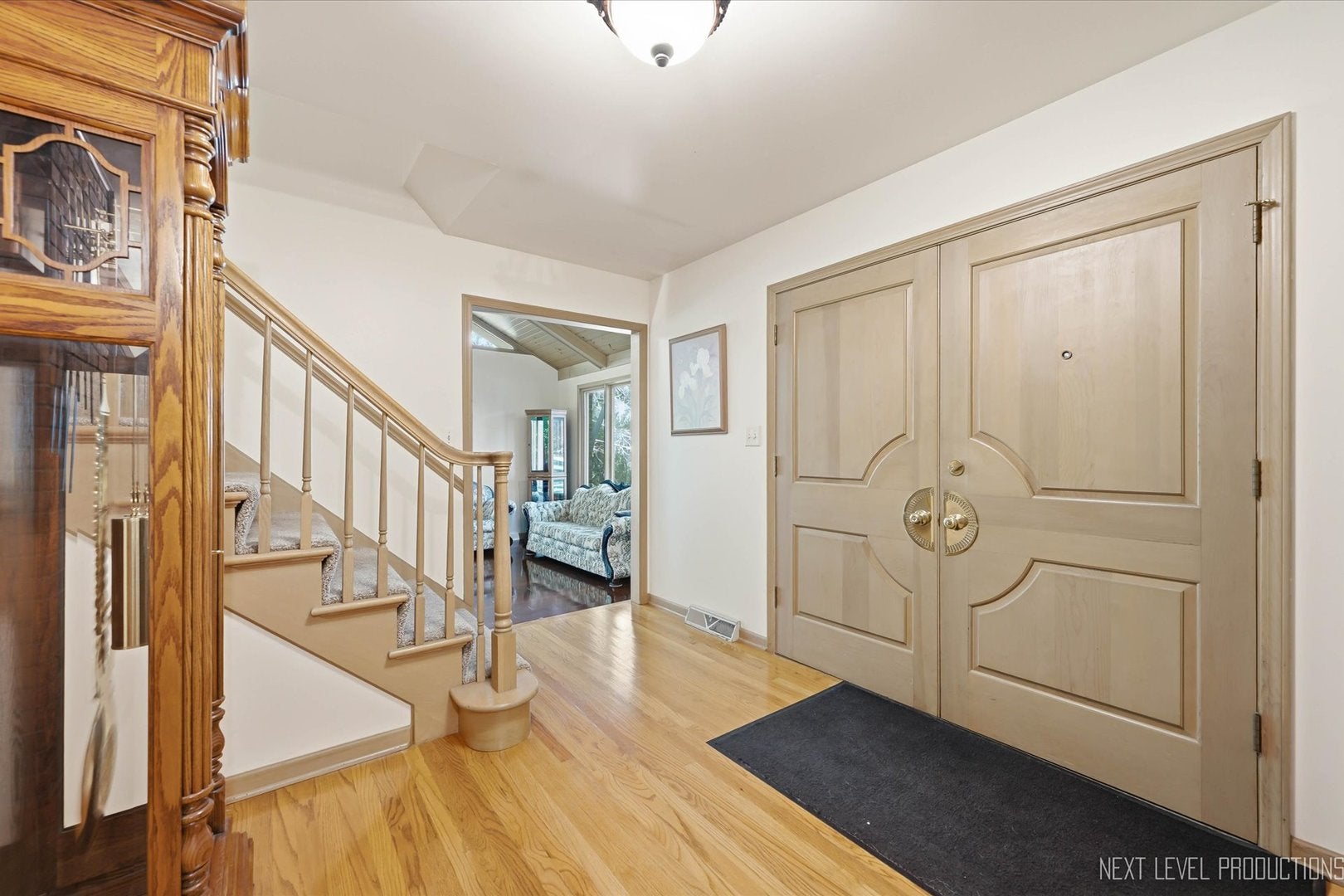 6N422 Woodhill Lane