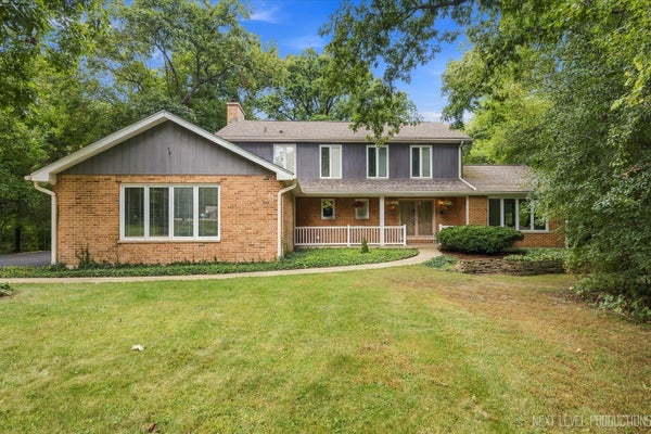 6N422 WOODHILL LN, SAINT CHARLES, IL 60175 - Image b2c5a19b92df1b71edacea62deb6f3cc/849211791