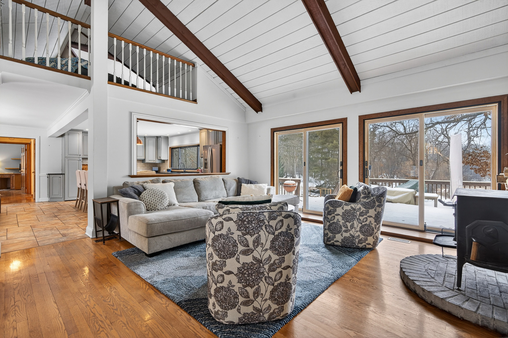 1275 Country Club Road