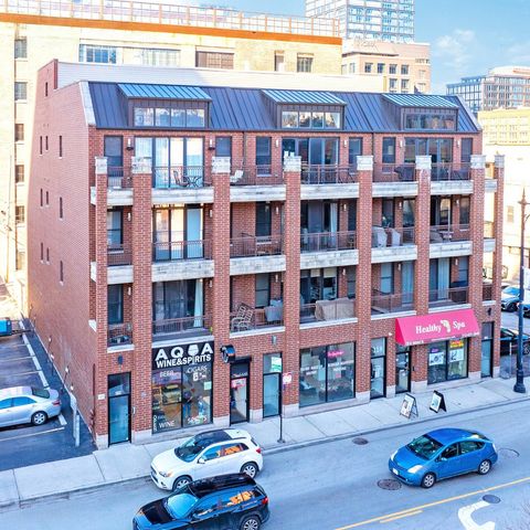 114 N HALSTED Street Chicago IL 60607