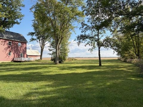 Tiny photo for 929 E US Hwy 24, Gilman, IL 60938 (MLS # 12478520)