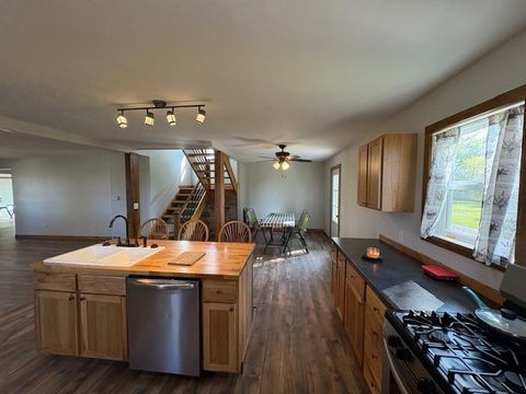Tiny photo for 929 E US Hwy 24, Gilman, IL 60938 (MLS # 12478520)
