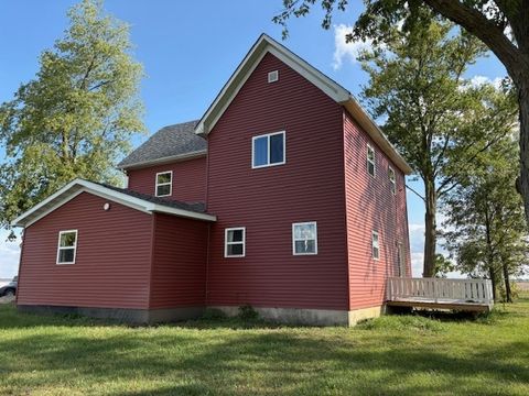 Tiny photo for 929 E US Hwy 24, Gilman, IL 60938 (MLS # 12478520)