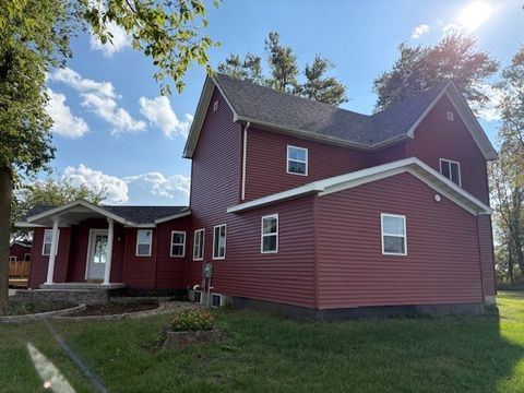 Photo of 929 E US Hwy 24, Gilman, IL 60938 (MLS # 12478520)