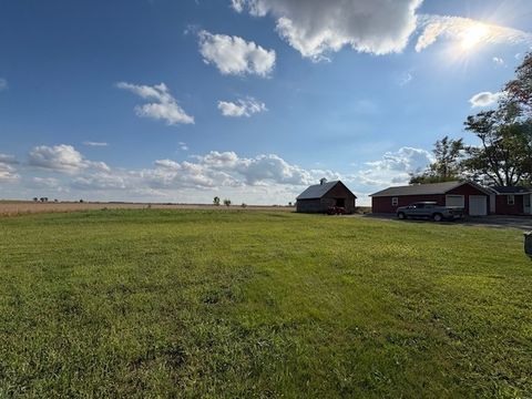 Tiny photo for 929 E US Hwy 24, Gilman, IL 60938 (MLS # 12478520)