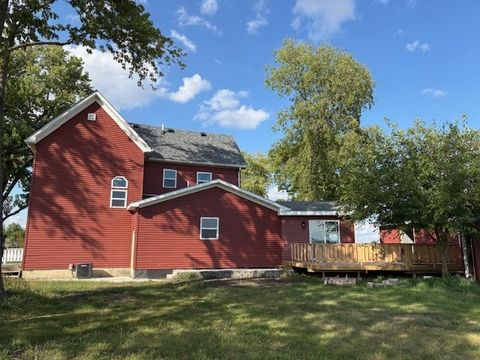 Tiny photo for 929 E US Hwy 24, Gilman, IL 60938 (MLS # 12478520)