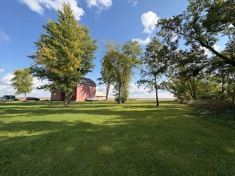 Tiny photo for 929 E US Hwy 24, Gilman, IL 60938 (MLS # 12478520)