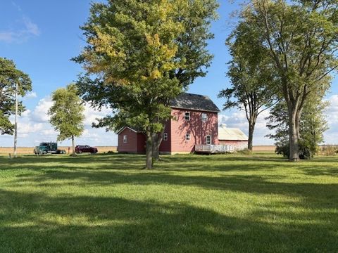 Tiny photo for 929 E US Hwy 24, Gilman, IL 60938 (MLS # 12478520)