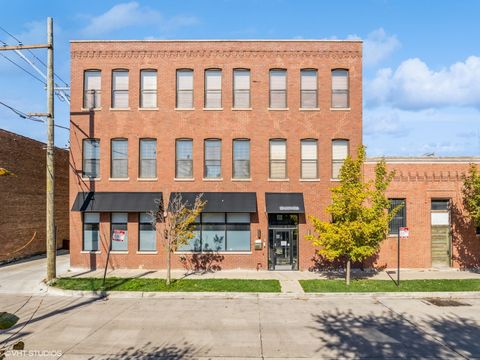 1348 W Concord Place Chicago IL 60622