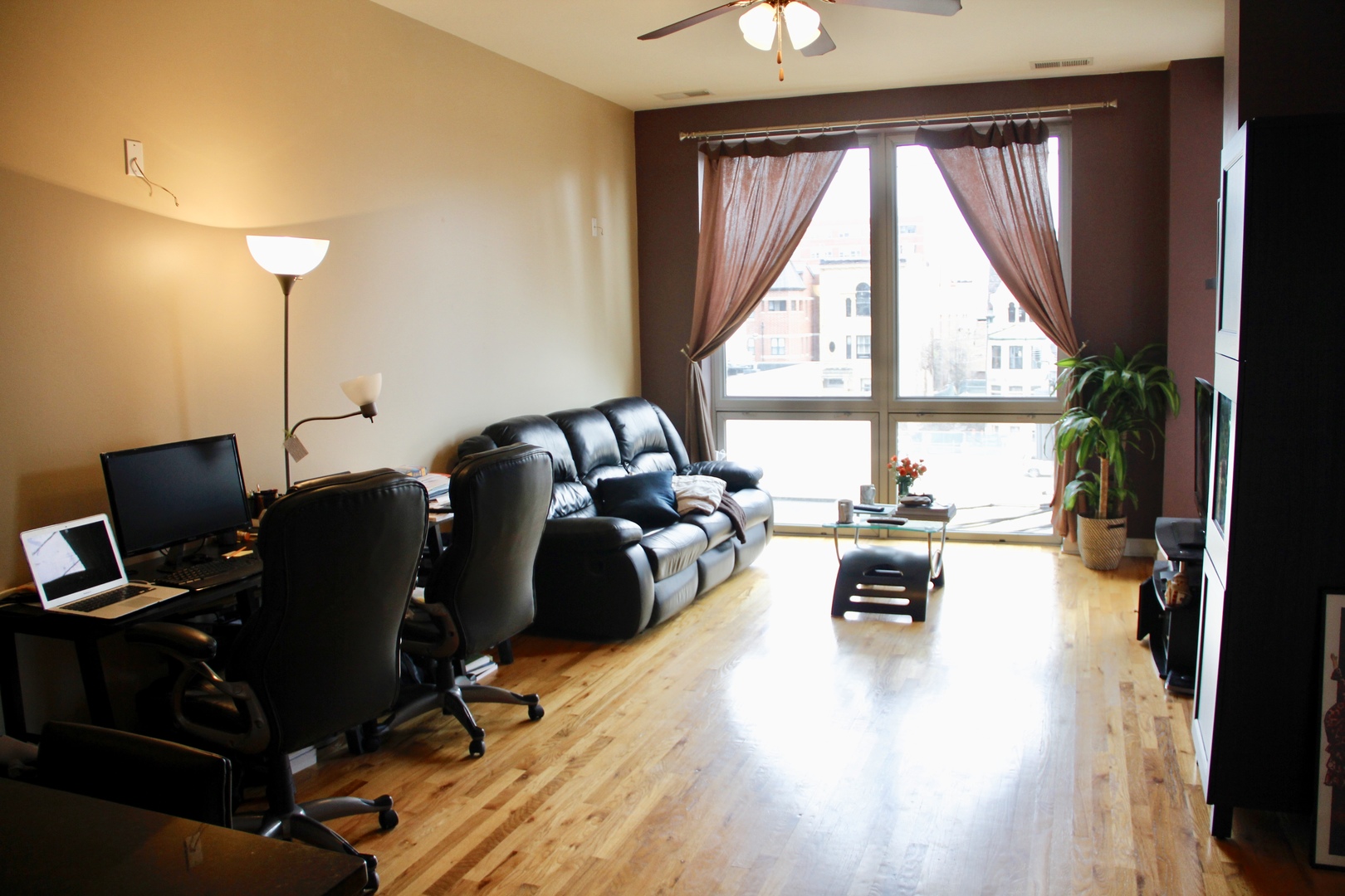 2025 S INDIANA Avenue 311