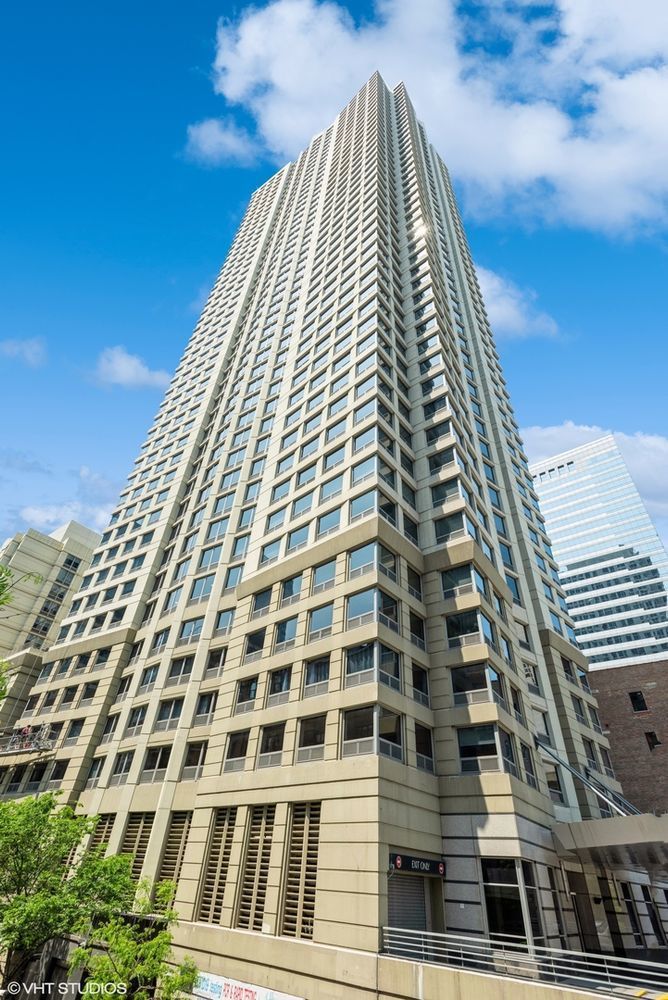 440 N Wabash Avenue 3206
