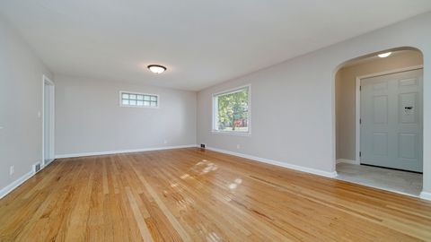 Tiny photo for 2528 16th Avenue, Rockford, IL 61108 (MLS # 12493184)
