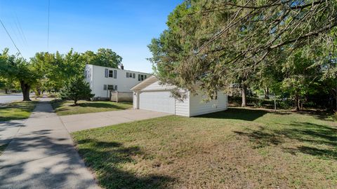 Tiny photo for 2528 16th Avenue, Rockford, IL 61108 (MLS # 12493184)